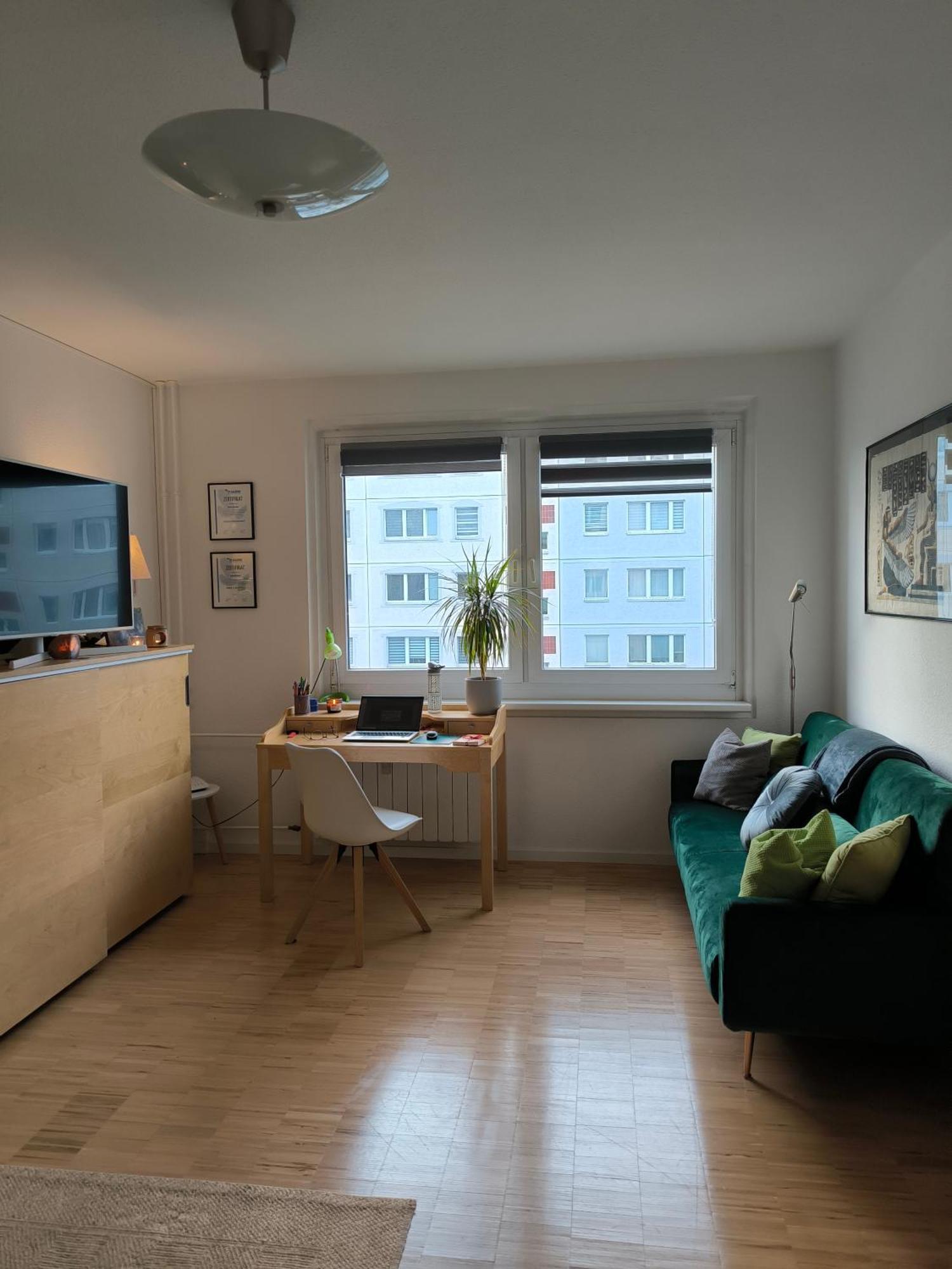 Ferienwohnung Fuer 1-3 Personen In Berlin, Naehe U Friedrichsfelde Berlim Exterior foto